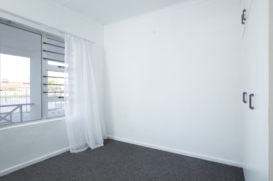 To Let 3 Bedroom Property for Rent in Port Owen Western Cape